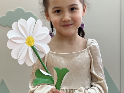 Участник благотворительной акции «Белая ромашка — дыши легко!»